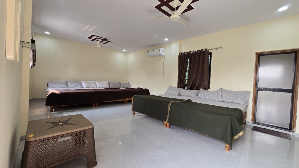 Executive Suite Room at Krishna Farm Chandrapur